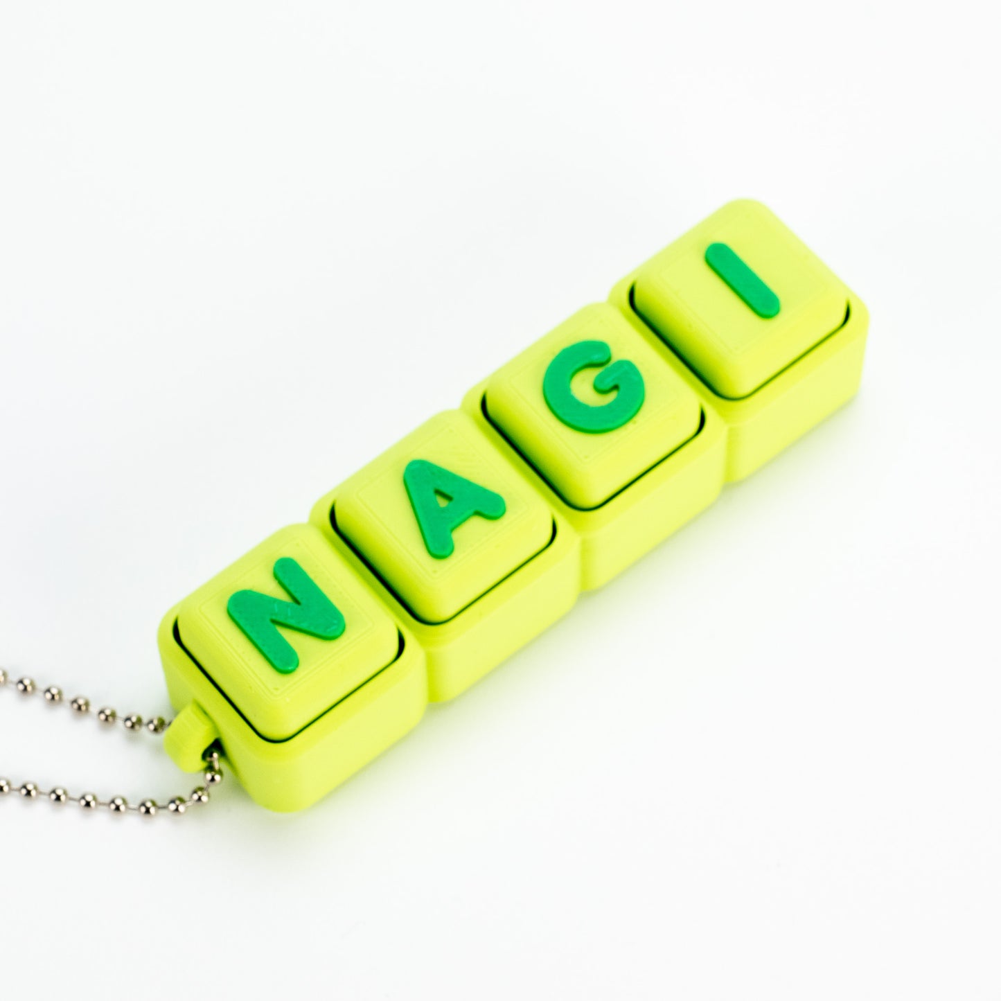 【4文字】文字が選べるクリッカー カスタムキーホルダー