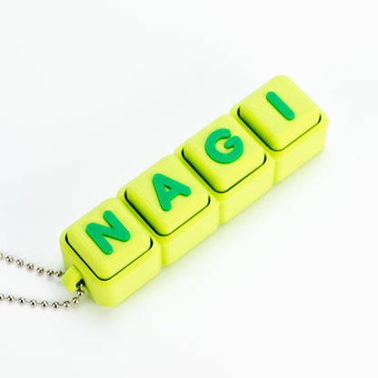 【4文字】文字が選べるクリッカー カスタムキーホルダー